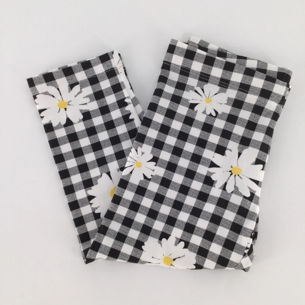 Wondernation blue,white‎ checkerboard daisies Capri